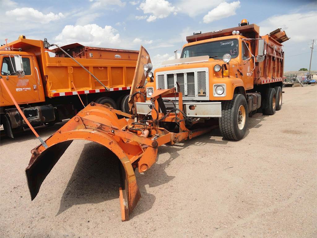 1994 International 2574 Dump Truck