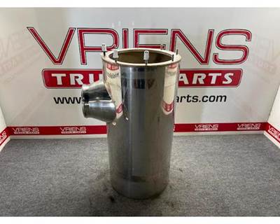 Freightliner Air Cleaner / Air Filter Housing