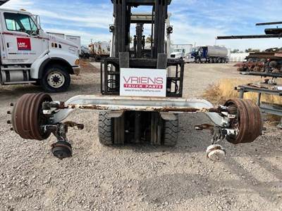 EATON / SPICER Front Axle Assembly
