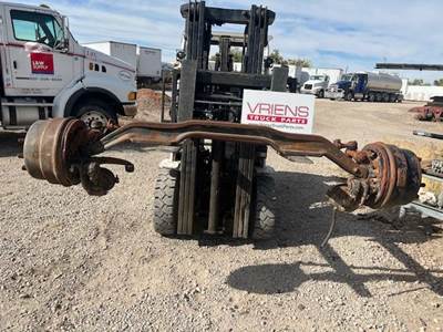 Mack 3QHF544B Front Axle Assembly