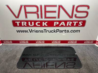 R44-1111-1 GLASS-REAR WINDOW CENTER GRY TINT