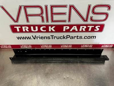 R70-1019-100 COWL-CHANNEL CAB LH