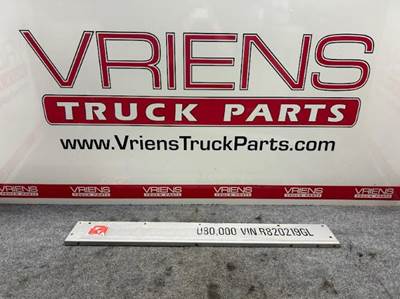 K219-682-111111 PANEL-FILLER