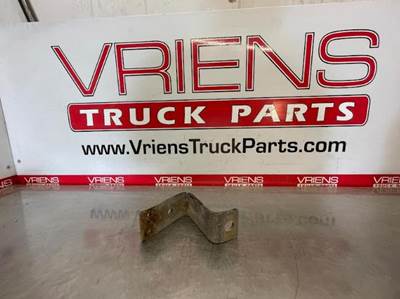 F38-1121 FITTING ASSY-COOLANT TEE