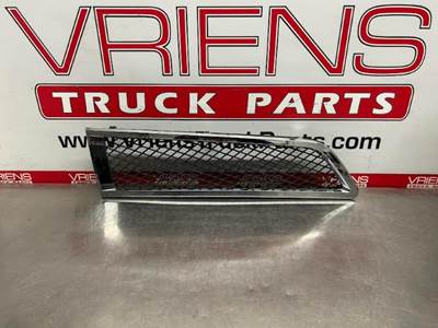 L46-1095R SCREEN ASSY-AIR INTAKE RH