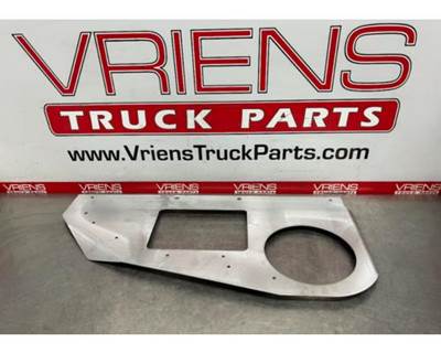 Kenworth Right Panel Air Cleaner, Part # R64-1159-110R
