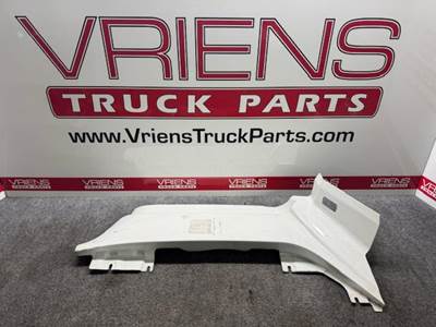 R22-6152R COVER-HINGE PILLAR RH