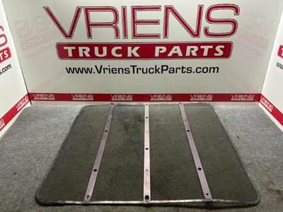 L46-6020 BUGSCREEN-INTERNAL 379/389 41X35.4