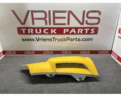 Volvo Left Corner Panel, Part # 82535067 / 82524597
