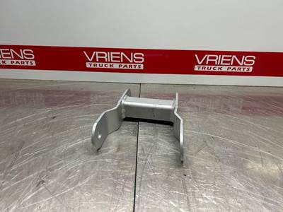 Freightliner Bracket