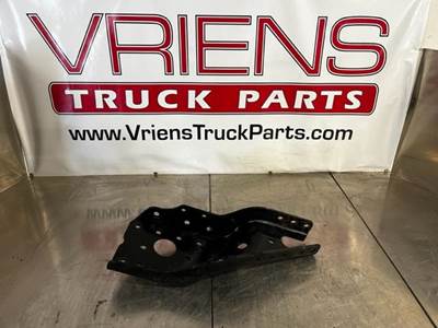 Freightliner Cascadia Right Bracket