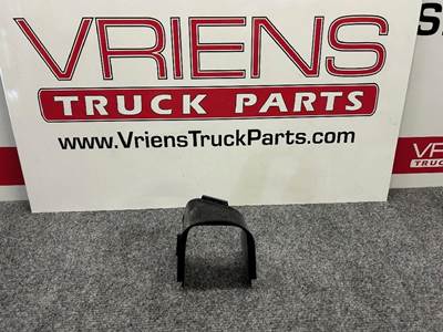 Kenworth T680 Left Bracket for a Peterbilt 579