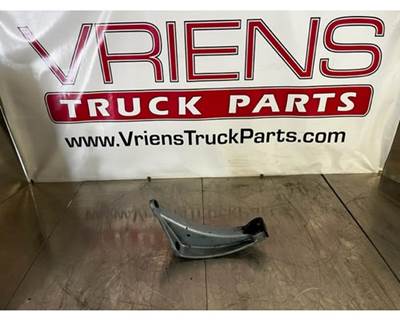 Peterbilt 379 Bracket for a Peterbilt 377