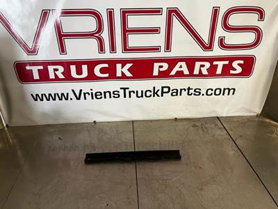 Peterbilt 389 Bracket