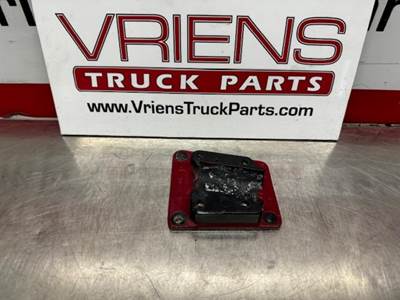 Peterbilt 389 Bracket