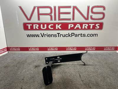 Peterbilt 389 Bracket