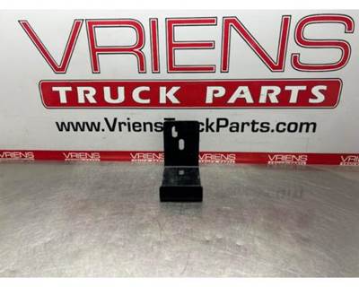 L-SHAPED RH BRACKET