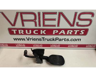 Used Kenworth Throttle Pedal Assembly, Part # S21-1014, Replaces OEM # S21-1009-200