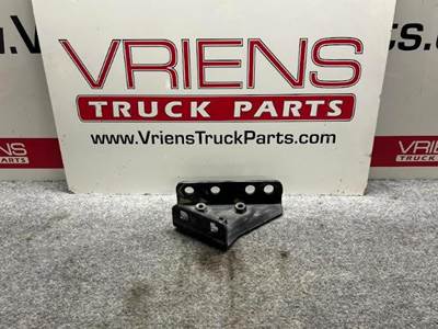 Freightliner Left Front Bumper Bracket