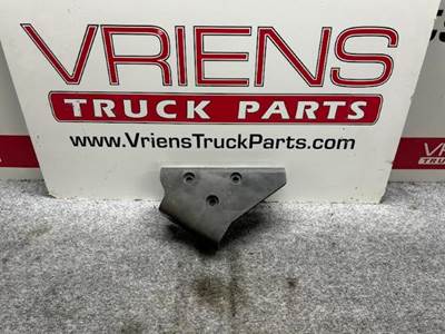 Freightliner Right Front Bumper Bracket