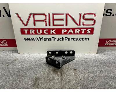 Freightliner Left Front Bumper Bracket