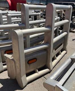 Kenworth T800 Bumper Guard