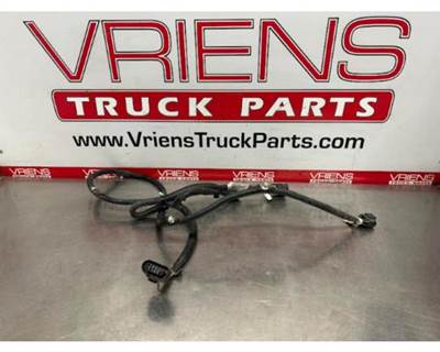 KENWORTH P92-2883-004 WIRE-JUMPER HOOD