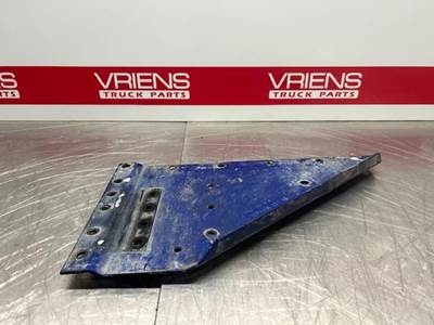 Kenworth W900 Crossmember