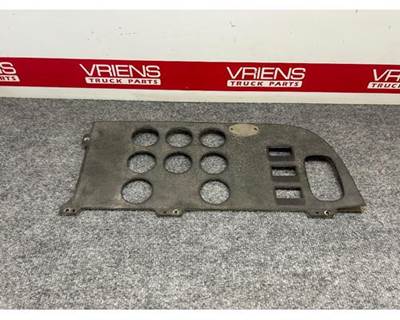 Peterbilt 388 Dash Panel, Part # S64-6024-300