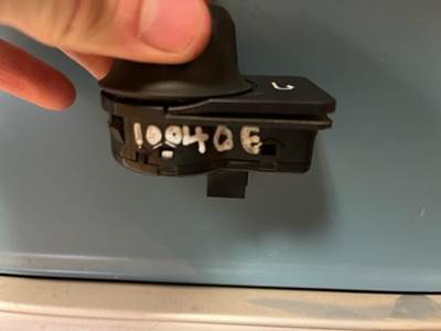 Kenworth T880 Dashboard Switch
