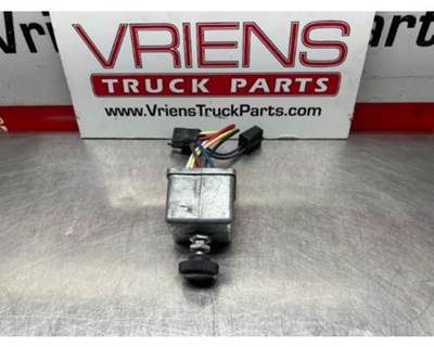 Paccar Dashboard Switch for a Peterbilt