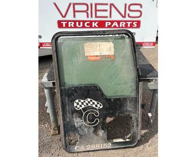 Kenworth Right Front Door Assembly