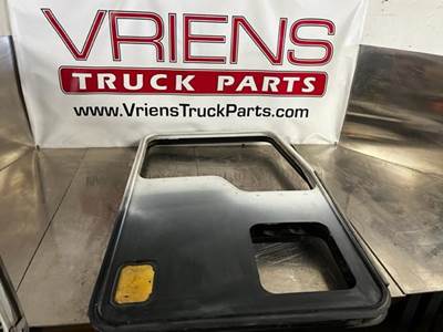 Kenworth T600 Front Door Assembly