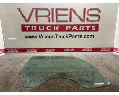 Kenworth T680 Right Front Door Glass