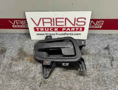 16908663 LH DOOR HANDLE