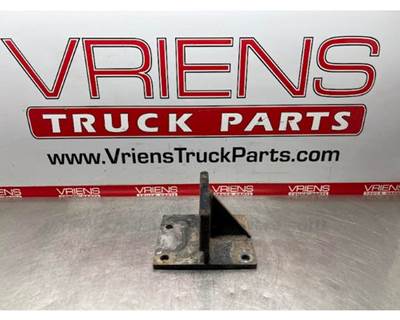 Paccar Engine Mount Bracket, Part # 01-47217, Fits Peterbilt