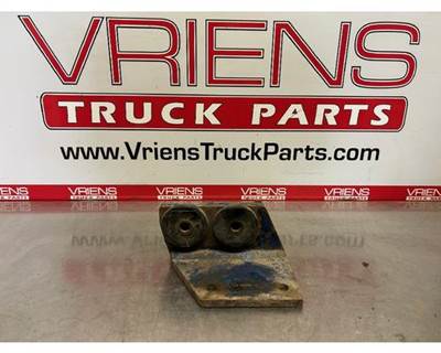 01-44996 BRACKET-ENGINE MOUNT 
01-44996-E