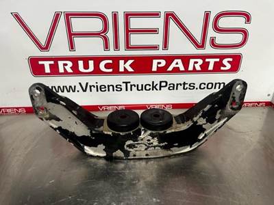 Caterpillar C12 Engine Mount for a Peterbilt
