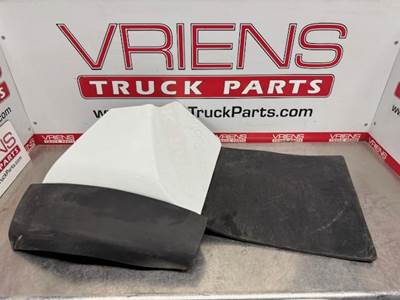 Kenworth Left Fender Extension