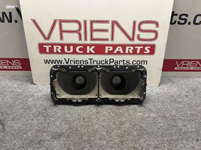 HH86 KD921 DUAL HEADLIGHT BEZEL