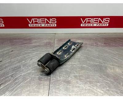 Used Peterbilt 378 Lower Hood Roller Bracket, Part # 13-04387