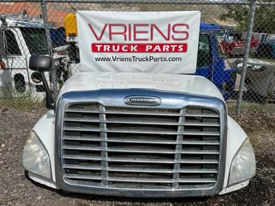 Freightliner Cascadia 125 Hood