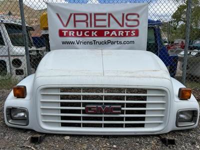 GMC C6500 Hood