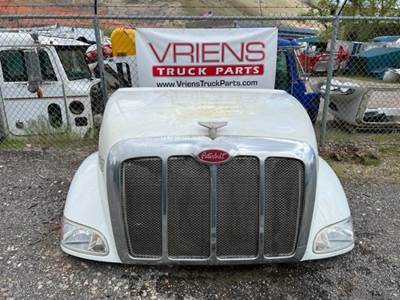 Peterbilt 387 Hood