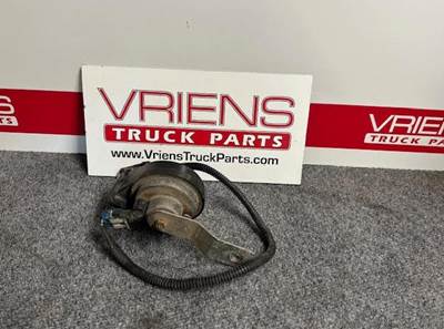 FIAMM 55306-AM80S SINGLE TONE HORN W/ BRACKET AND TUBE ATTACHED