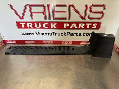 International Right Interior Part