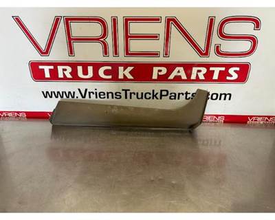 Used Peterbilt Left B Pillar Cover Post Trim, Part # 3029-4-252