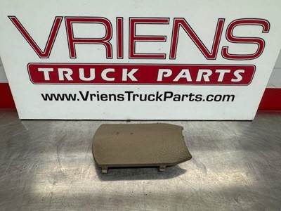 S60-6233-652 TRIM-GRAB HANDLE MED TAN