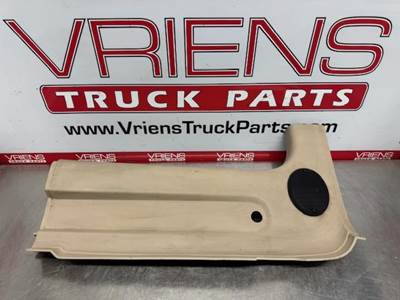 S60-1485-01632R TRIM-B PILLAR