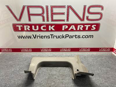 S60-1269-005R TRIM-WINDOW REAR CORNER GRY RH